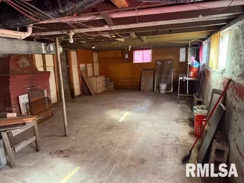 Other - 121 N 9th St, Herrin, IL 62948 photo 8 of 15