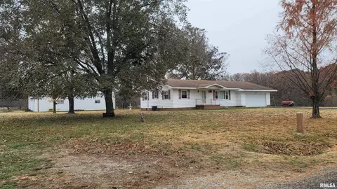 2234 Red Stripe Rd, Odin, IL 62870 photo 2