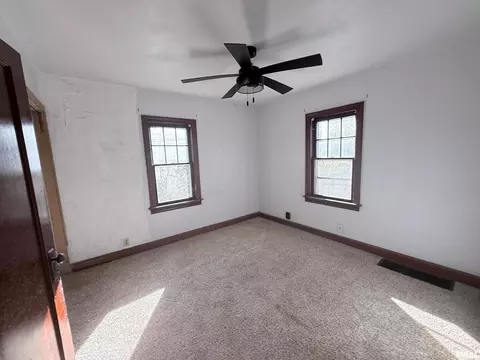 Bedroom - 331 N 4th St, Mount Vernon, IL 62864 photo 3 of 3