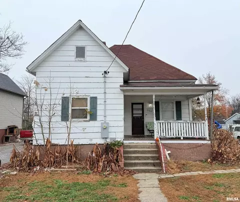 504 W South St, Harrisburg, IL 62946
