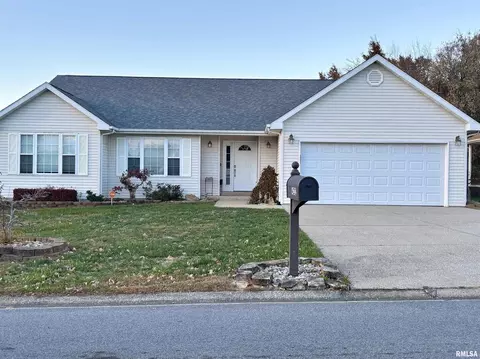 4232 Woodglen Ln, Mount Vernon, IL 62864