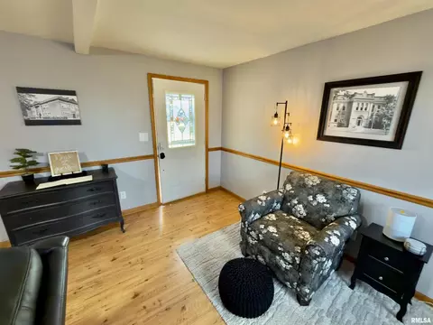 222 Hickory St, Flora, IL 62839 photo 17