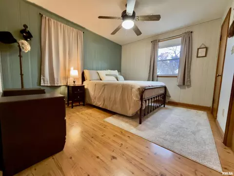 222 Hickory St, Flora, IL 62839 photo 31