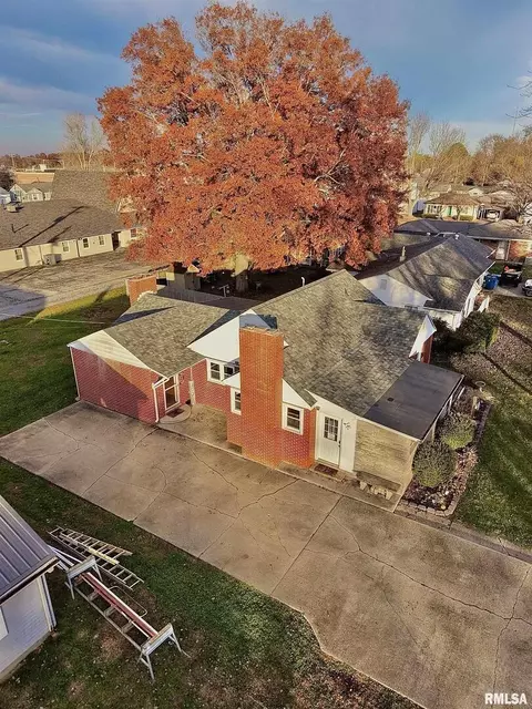 222 Hickory St, Flora, IL 62839 photo 54