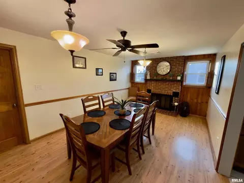 222 Hickory St, Flora, IL 62839 photo 26