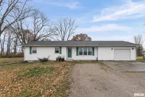 103 Middleton Rd, Iuka, IL 62849