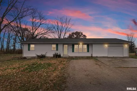 Exterior - 103 Middleton Rd, Iuka, IL 62849 photo 1 of 4