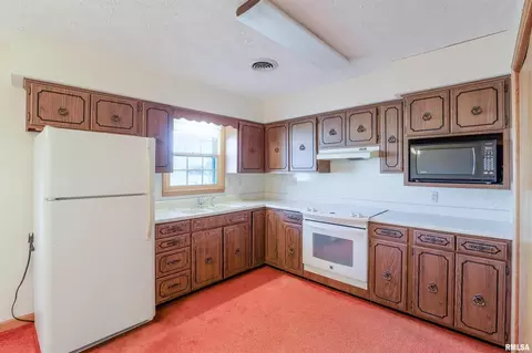 15546 Pittsburg Rd, Marion, IL 62959 photo 3