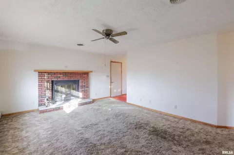 15546 Pittsburg Rd, Marion, IL 62959 photo 9
