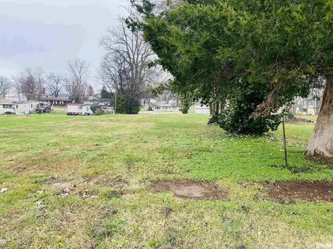 129 E Wilson Ave, Shawneetwn, IL 62984