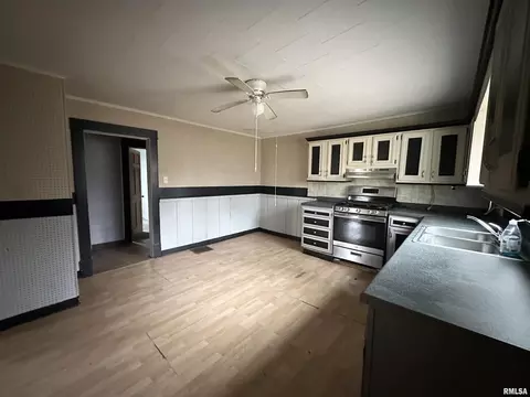 Kitchen - 103 E 11th St, Belle Rive, IL 62810 photo 3 of 3