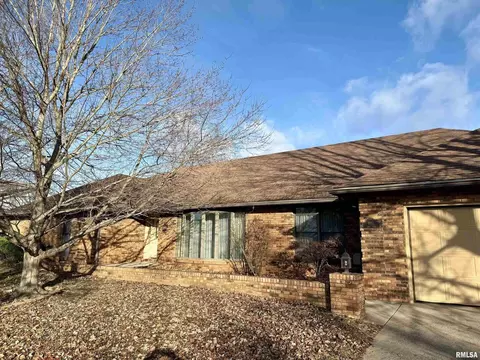 1810 Paula Ln, Marion, IL 62959 photo 2