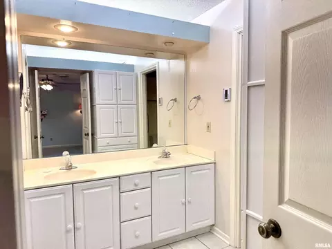 1810 Paula Ln, Marion, IL 62959 photo 24