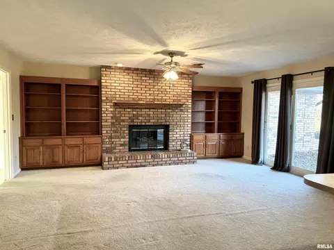 1810 Paula Ln, Marion, IL 62959 photo 4