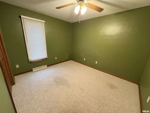 623 Meadowbrook Ln, Centralia, IL 62801 photo 11