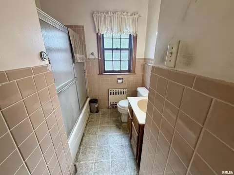 406 Cedar St, Centralia, IL 62801 photo 6