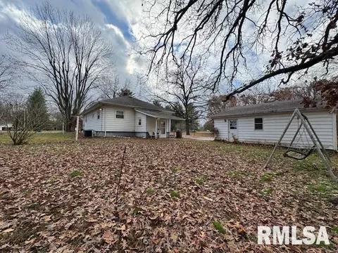 Exterior - 5267 Old North Rd, Christopher, IL 62822 photo 6 of 15