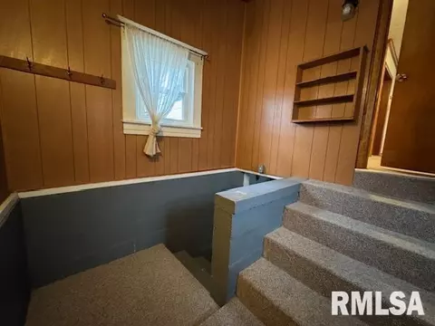 Entry Way - 5267 Old North Rd, Christopher, IL 62822 photo 2 of 3