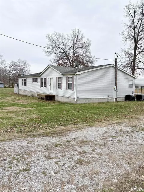 20855 South St, Thompsonville, IL 62890