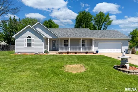 309 Evergreen Trail Trl, Herrin, IL 62948