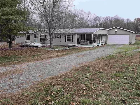 18266 E Liberty Rd, Opdyke, IL 62872