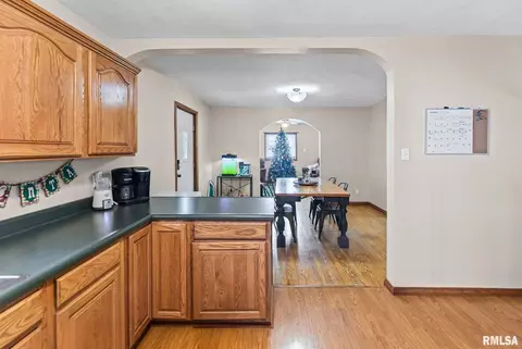 Entry Way - 7302 Hoffman Rd, Centralia, IL 62801 photo 1 of 1