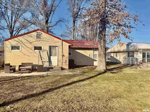 1415 Jonquil St, Centralia, IL 62801 photo 9