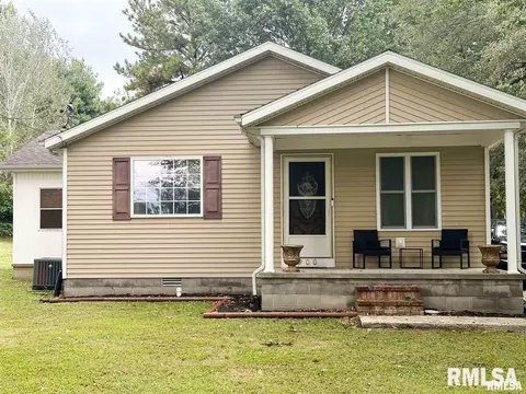 900 W 4th St, Johnston City, IL 62951