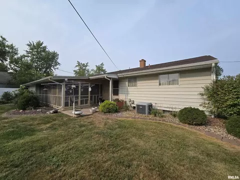 10 Park Ln, Centralia, IL 62801 photo 6