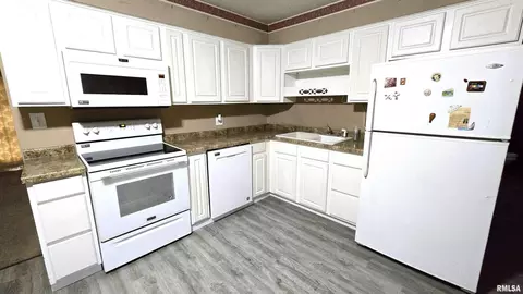 10 Park Ln, Centralia, IL 62801 photo 17