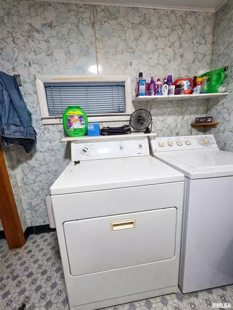 Other - 1037 E 3rd St, Flora, IL 62839 photo 6 of 19