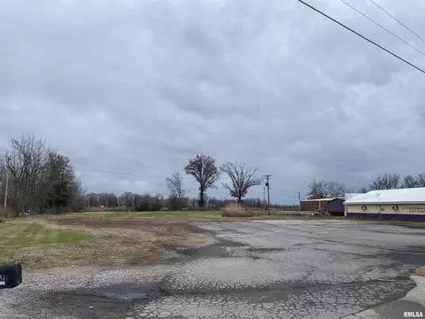 1213 Us 45, Eldorado, IL 62930