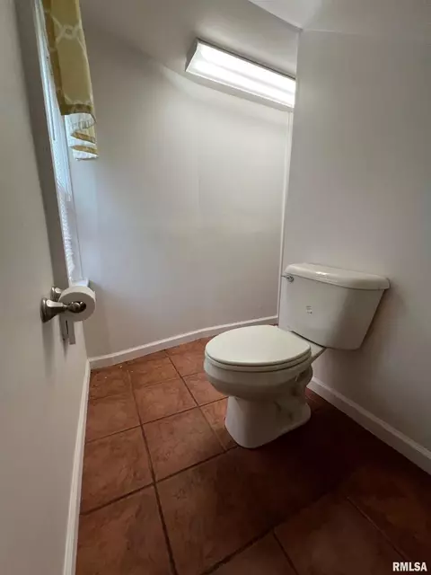 1508 E Walnut St, Carbondale, IL 62901 photo 27