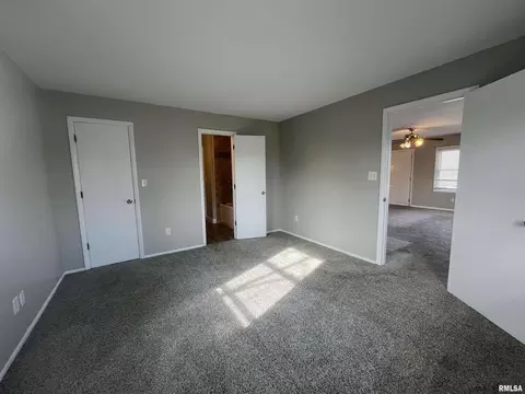 Bedroom - 314 E 8th St, Metropolis, IL 62960 photo 2 of 6