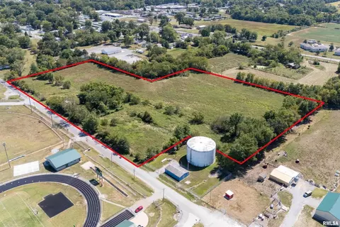 000 W Main St, Mcleansboro, IL 62859