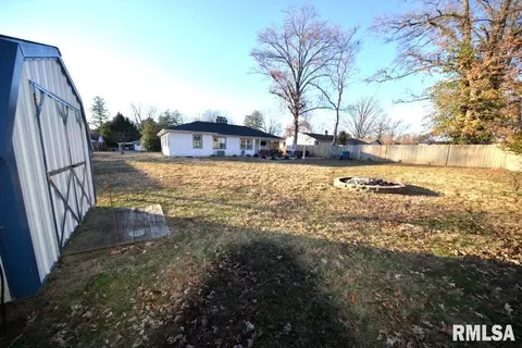 17 Highland Pl, Mount Vernon, IL 62864 photo 5