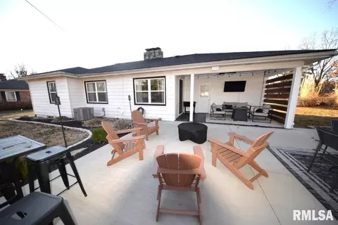 17 Highland Pl, Mount Vernon, IL 62864 photo 9