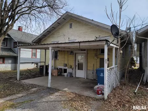 Exterior - 334 S Lincoln Blvd, Centralia, IL 62801 photo 4 of 4