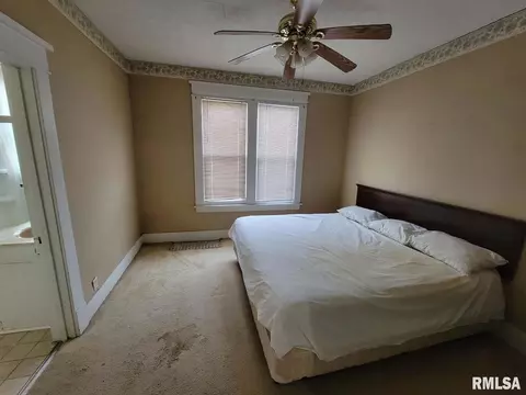 Bedroom - 334 S Lincoln Blvd, Centralia, IL 62801 photo 5 of 5