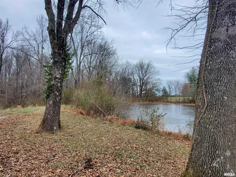 000 Delaware Rd, Carbondale, IL 62901