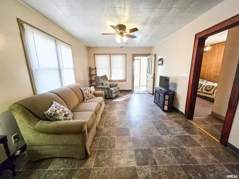 7847 Old Highway 50 W, Flora, IL 62839 photo 17