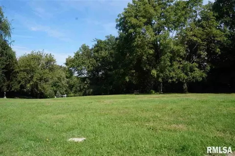 109 N 2nd Ave, Colona, IL 61241