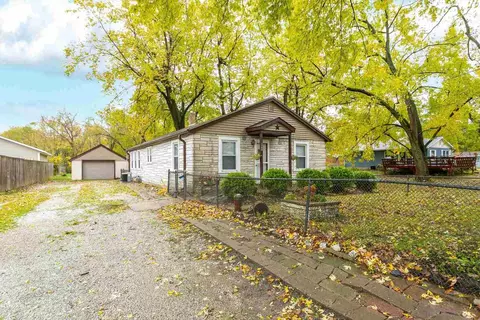 4700 39th St, Moline, IL 61265 photo 2