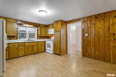 4700 39th St, Moline, IL 61265 photo 12