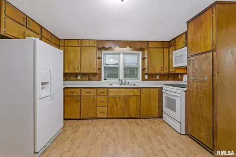 4700 39th St, Moline, IL 61265 photo 13