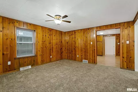 4700 39th St, Moline, IL 61265 photo 16