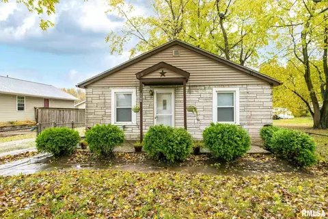 4700 39th St, Moline, IL 61265 photo 1
