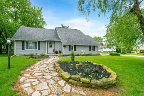 133 Hillside Dr, Park View, IA 52748 photo 3