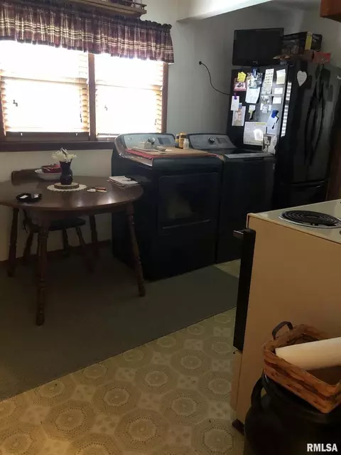548 29th Ave, Moline, IL 61265 photo 7