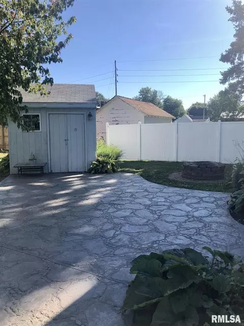 918 Terry Ave, Kewanee, IL 61443 photo 9